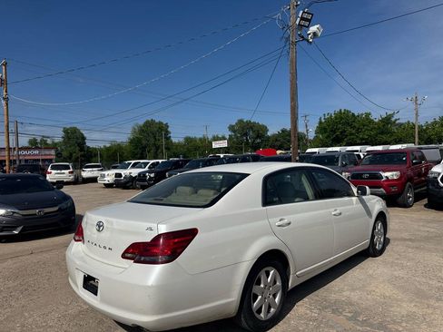 Used 2008 Toyota Avalon XLS FWD image 38