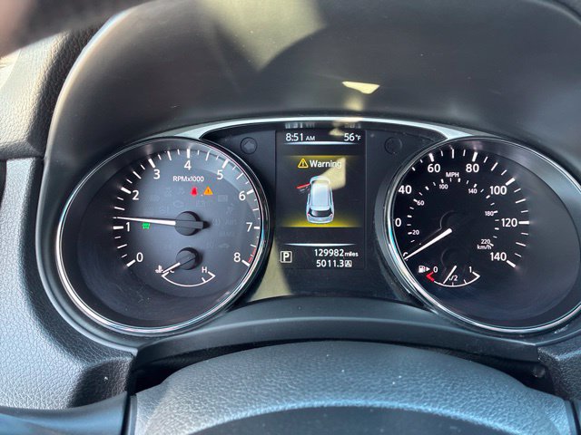 Used 2014 Nissan Rogue SV AWD/4WD image 16