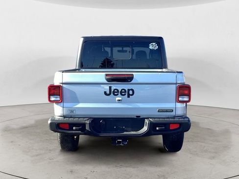 Certified 2023 Jeep Gladiator Sport S image 4