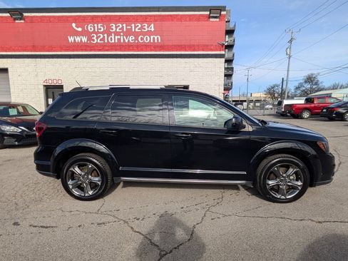 Used 2017 Dodge Journey Crossroad image 5