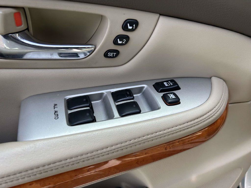 Used 2006 Lexus RX 330 AWD w/ Premium Plus Pkg image 12