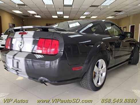 Used 2007 Ford Mustang GT Premium RWD image 4