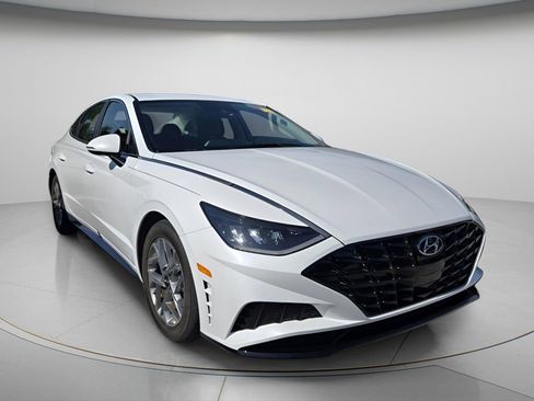 Used 2020 Hyundai Sonata SEL FWD image 4