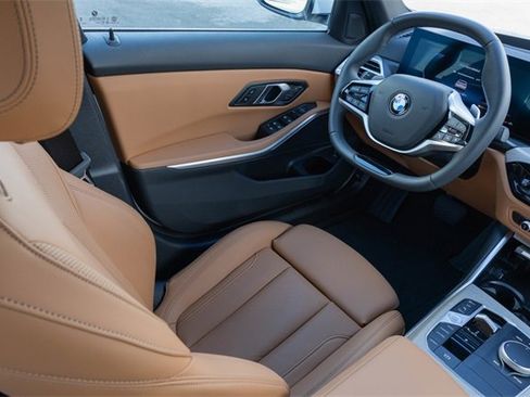 Certified 2025 BMW 330i xDrive Sedan image 23