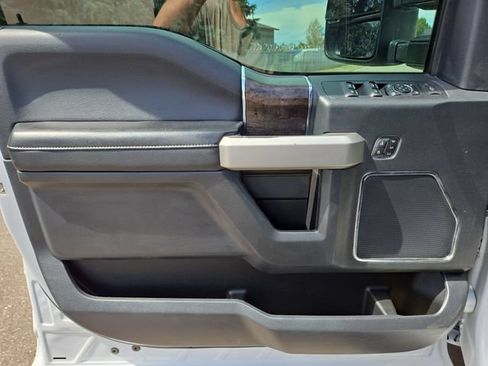 Used 2022 Ford F350 Lariat w/ Lariat Value Package AWD/4WD image 15