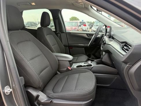 Certified 2025 Ford Escape Active AWD/4WD image 11