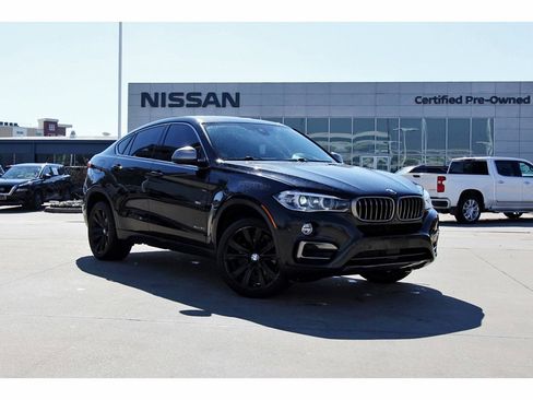 Used 2017 BMW X6 sDrive35i image 1