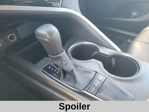 Used 2024 Toyota Camry SE image 8