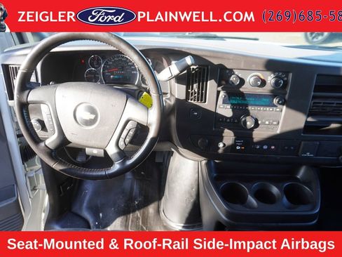 Used 2021 Chevrolet Express 2500 w/ Driver Convenience Package RWD image 9