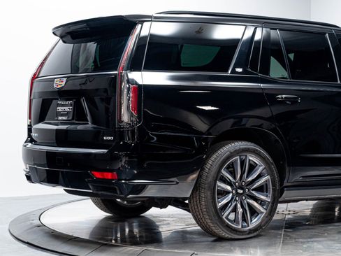 Used 2024 Cadillac Escalade Sport Platinum AWD/4WD image 16