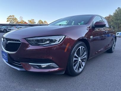 Used 2018 Buick Regal Essence w/ Driver Confidence Package #1