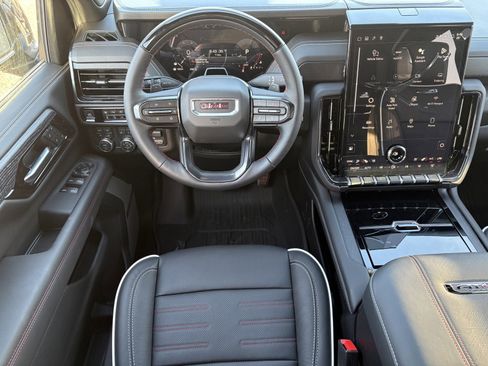 New 2026 GMC Yukon AT4 Ultimate w/ LPO, Floor Liner Package image 21