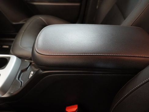 Used 2022 Chevrolet Colorado ZR2 AWD/4WD image 22