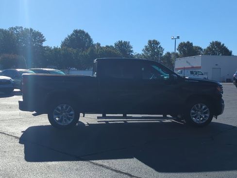 Used 2024 Chevrolet Silverado 1500 Custom image 4