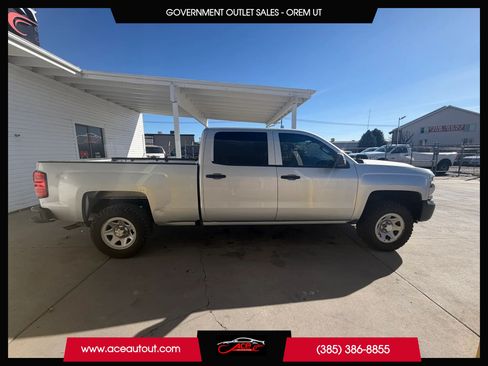 Used 2018 Chevrolet Silverado 1500 W/T w/ Trailering Package AWD/4WD image 8