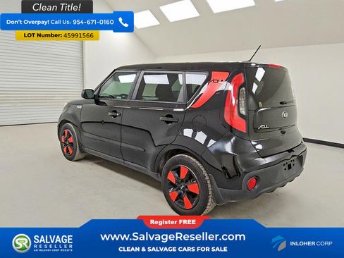 Used 2019 Kia Soul image 3