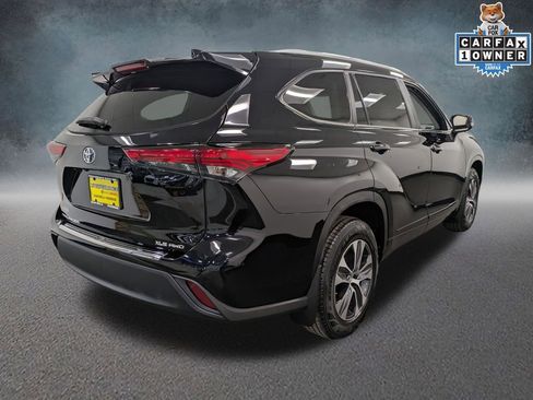 Used 2023 Toyota Highlander XLE w/ Protection Package #3 (TMS) image 4