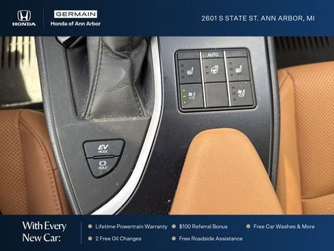 Used 2024 Lexus UX 250h AWD w/ Premium Package image 31