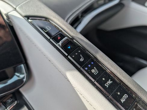 Used 2024 Chevrolet Corvette Stingray Preferred Conv w/ Z51 Performance Package image 19