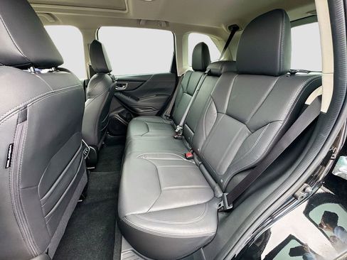 Used 2024 Subaru Forester Touring image 31