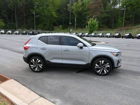 Used 2024 Volvo XC40 B5 Plus w/ Protection Package Premier AWD/4WD image 15