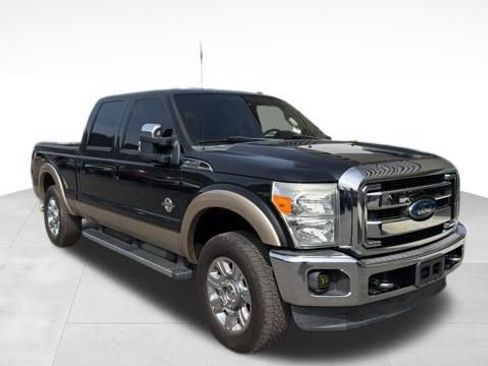 Used 2012 Ford F250 Lariat w/ Chrome Pkg image 7