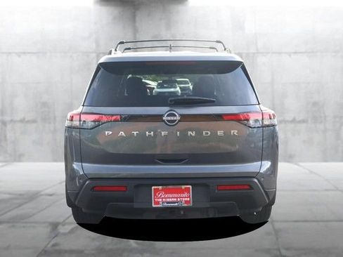 Certified 2025 Nissan Pathfinder SV w/ SV Premium Package FWD image 6