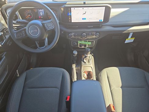 New 2025 Jeep Gladiator Sport image 13