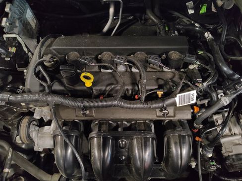 Used 2018 Ford Fusion SE FWD image 30