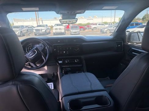 Used 2025 GMC Sierra 1500 AT4 w/ AT4 Premium Package AWD/4WD image 23