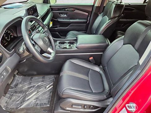 Used 2025 Honda Pilot EX-L image 15