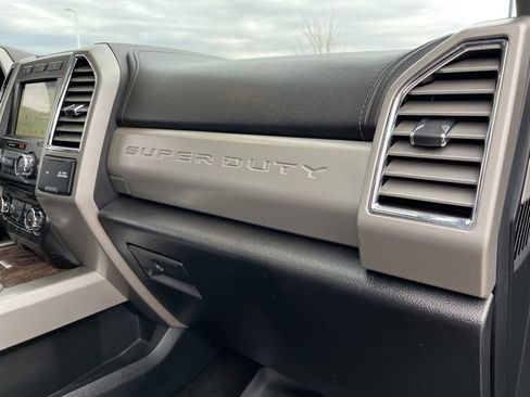 Used 2017 Ford F350 Lariat w/ Lariat Ultimate Package image 32