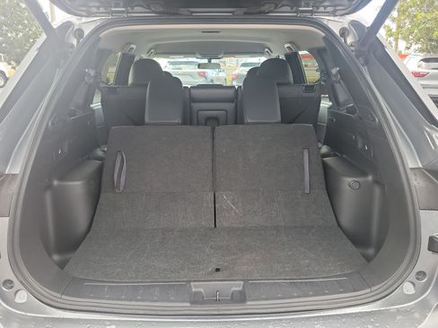 Used 2024 Mitsubishi Outlander SE image 11