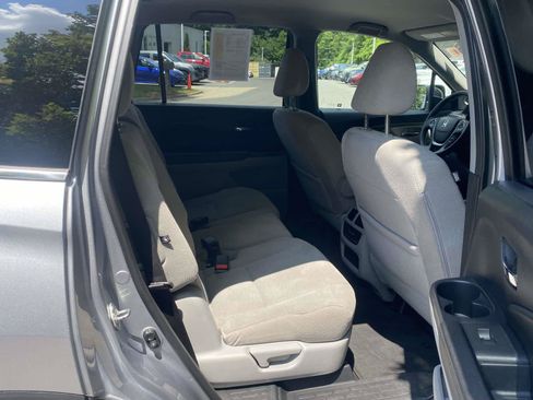 Used 2017 Honda Pilot EX image 31