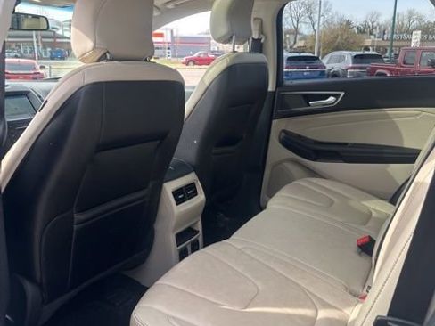 Used 2018 Ford Edge Titanium w/ Technology Package image 21