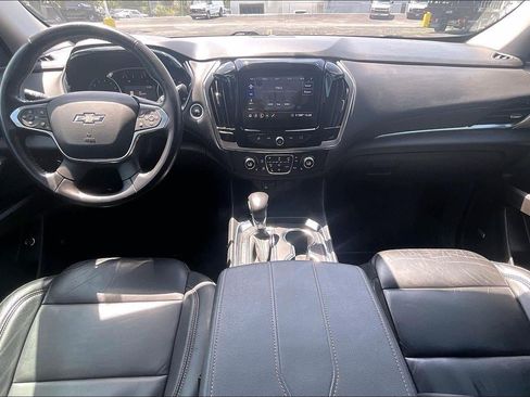 Used 2021 Chevrolet Traverse RS w/ LPO, Floor Liner Package FWD image 15