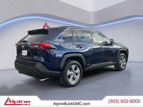 Used 2022 Toyota RAV4 XLE image 5