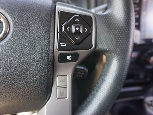 Used 2021 Toyota 4Runner SR5 Premium w/ Moonroof Package AWD/4WD image 9