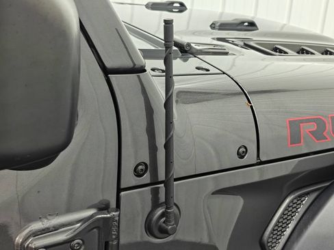 Used 2018 Jeep Wrangler Unlimited Rubicon AWD/4WD image 44