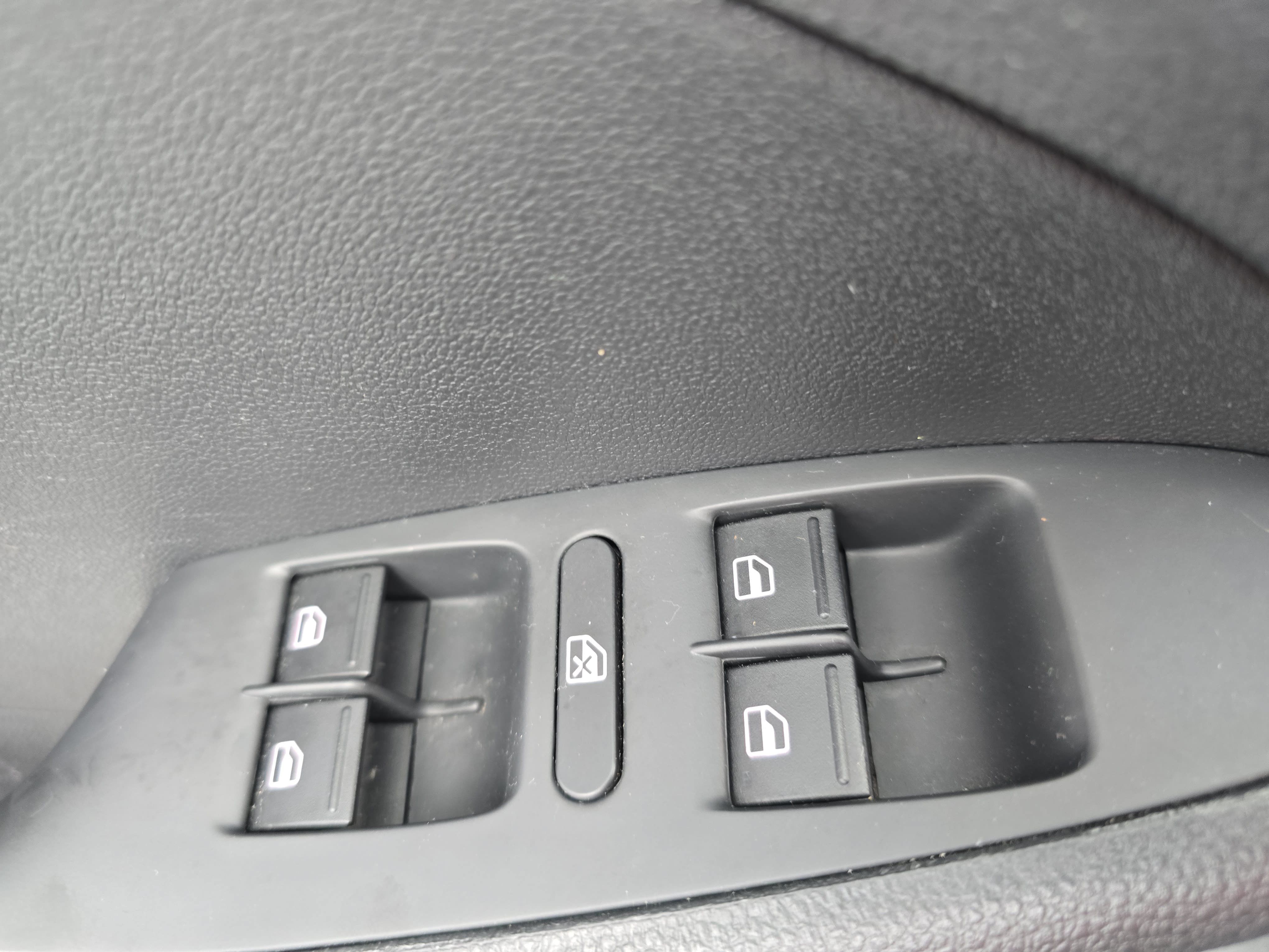 Used 2017 Volkswagen Jetta SE FWD image 27