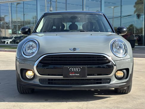Used 2016 MINI Cooper Clubman image 2