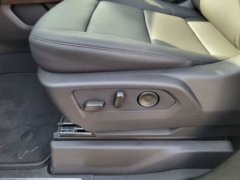 New 2026 GMC Sierra 1500 SLT image 25