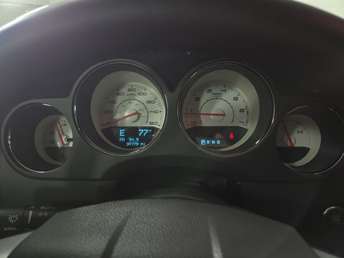 Used 2011 Dodge Challenger R/T w/ Sound Group II RWD image 17