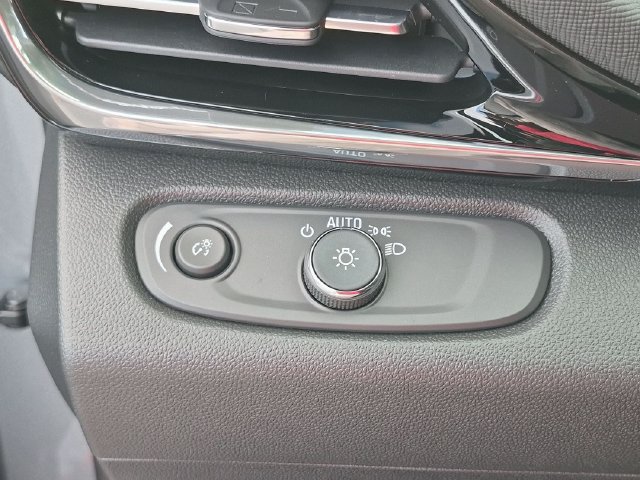 New 2026 Buick Envista Sport Touring w/ Convenience I Package FWD image 17