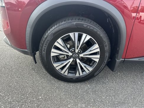 Certified 2023 Nissan Rogue SV w/ SV Premium B Package FWD image 9