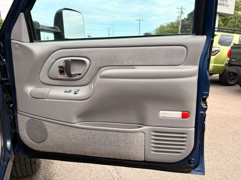 Used 1995 Chevrolet Silverado 3500 4x4 Crew Cab image 11