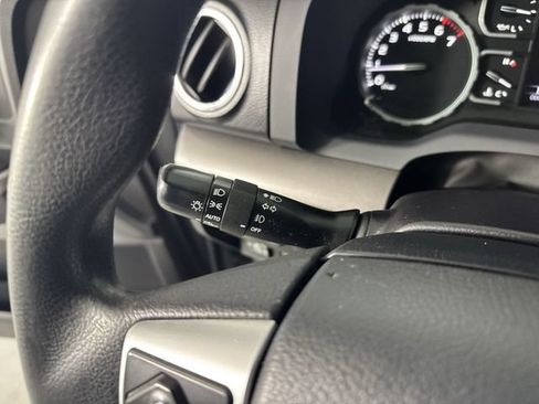 Used 2019 Toyota Tundra SR5 w/ SR5 Upgrade Package AWD/4WD image 16