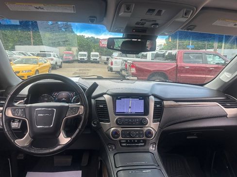 Used 2018 GMC Yukon XL Denali w/ Denali Ultimate Package AWD/4WD image 8