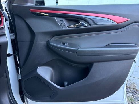 Used 2024 Chevrolet TrailBlazer RS w/ Convenience Package image 24