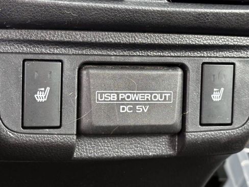 Used 2018 Subaru Outback 3.6R Limited AWD/4WD image 22
